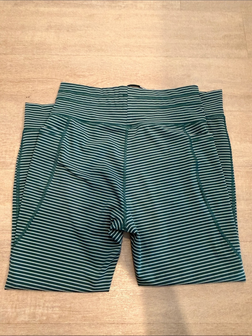 HALARA Green Striped Jogger Leggings - Size Large - Like New! - Picture 4 of 4